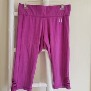 Victoria Sport Purple Lace Capri Leggings Sz M